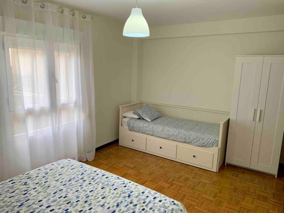 Apartamento Gijon Arena, Con Aparcamiento Exteriör bild